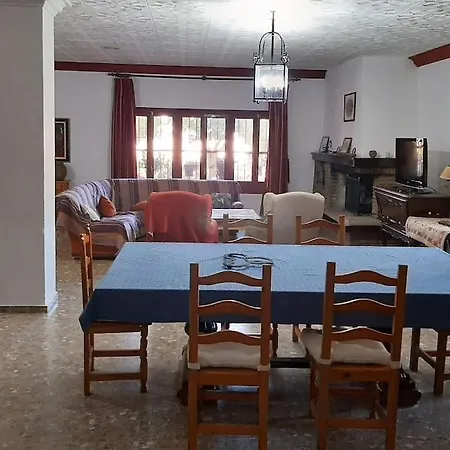 La Parrilla Maison Piscine Nature Chevaux Holiday home *